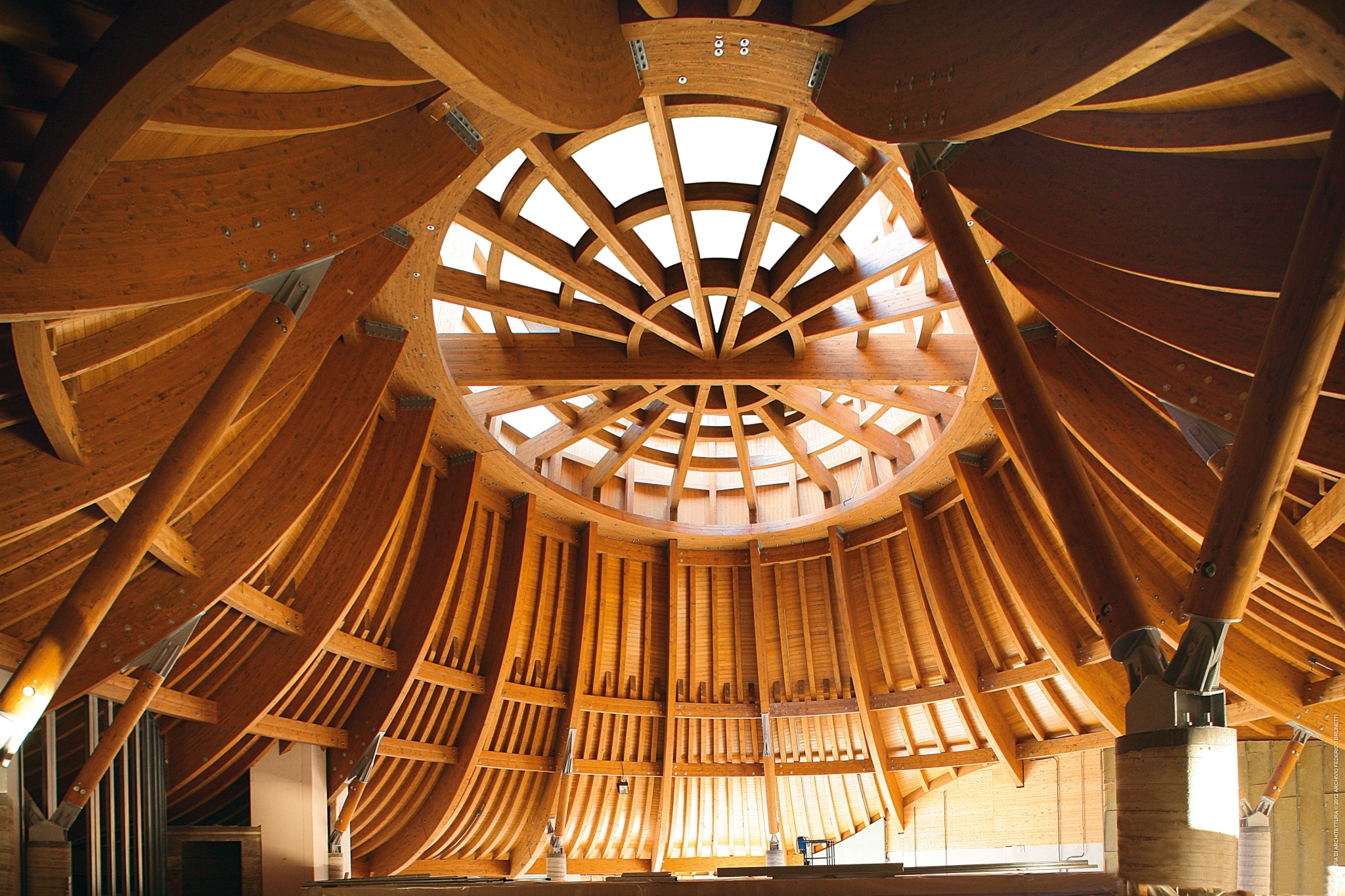 Vista dettagliata elementi in legno tetto