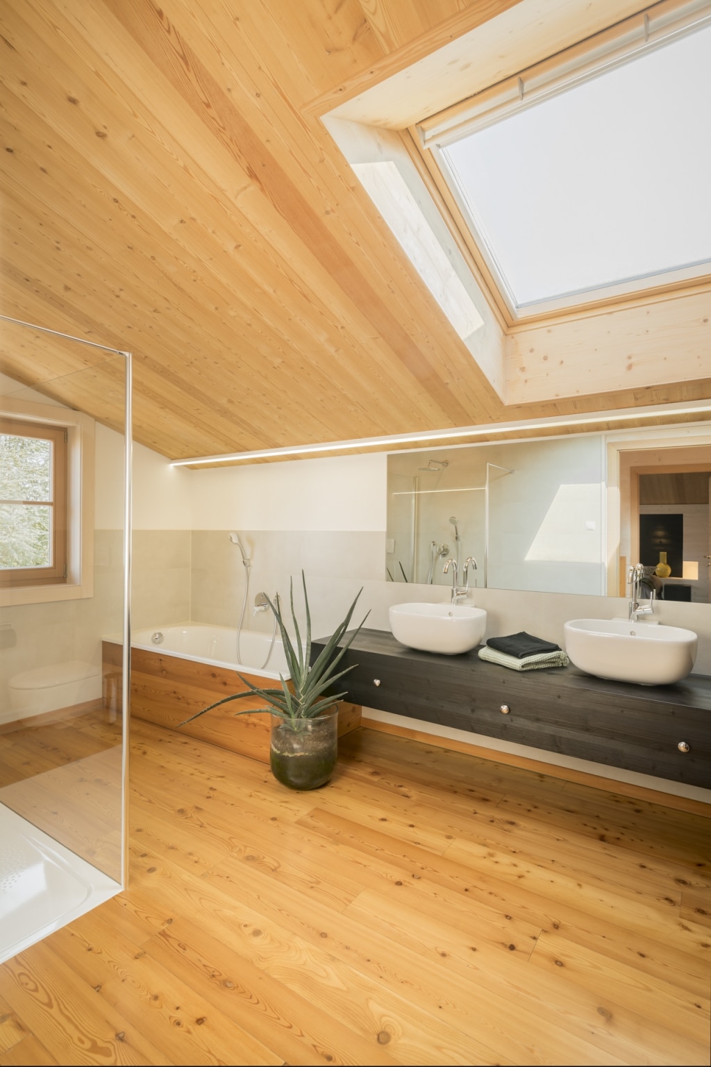 Bagno in una casa in legno massiccio